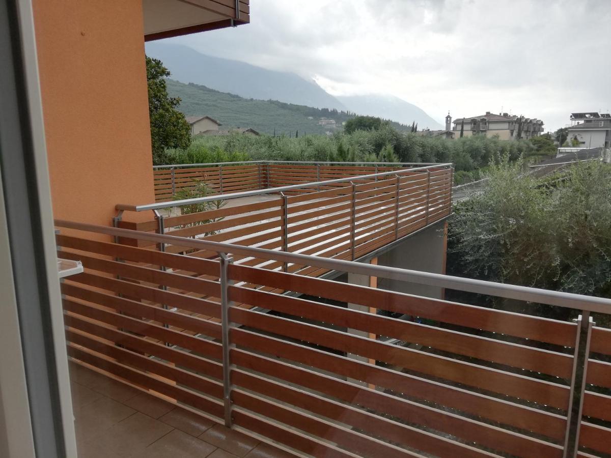 Appartamento La Terrazza 加尔达湖滨 外观 照片