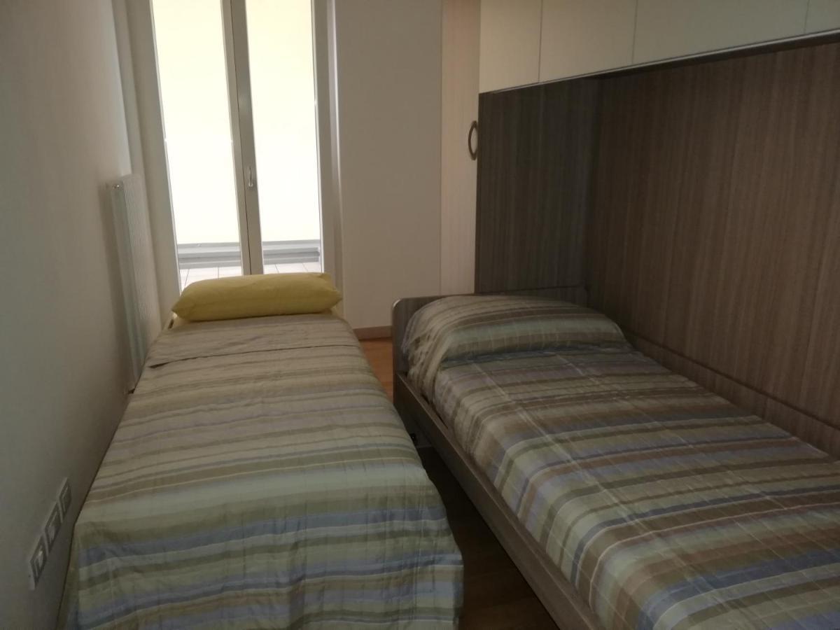 Appartamento La Terrazza 加尔达湖滨 外观 照片