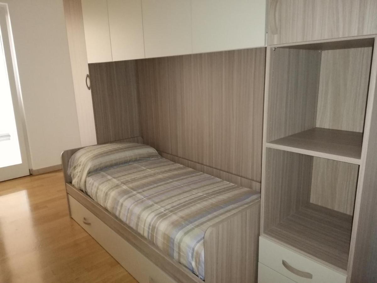 Appartamento La Terrazza 加尔达湖滨 外观 照片