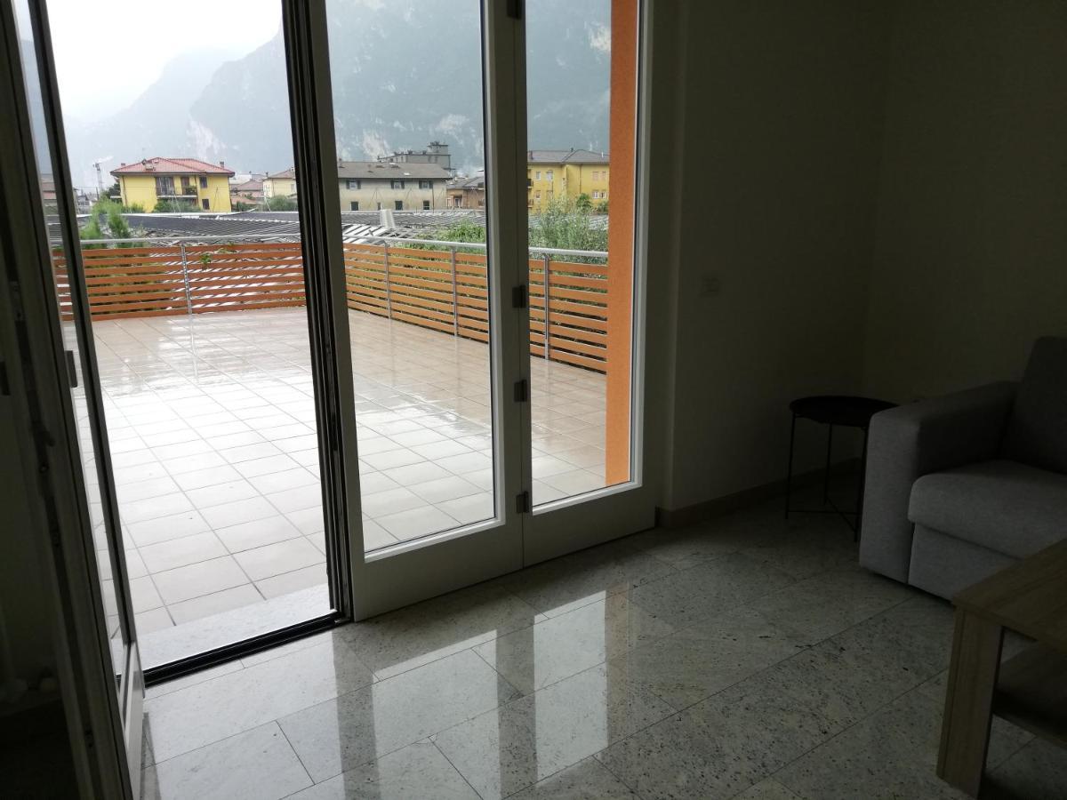 Appartamento La Terrazza 加尔达湖滨 外观 照片